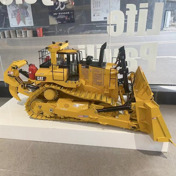 1/10 Giant D11T RC Hydraulic Bulldozer 1/10 Giant D11T RC Hydraulic Bulldozer